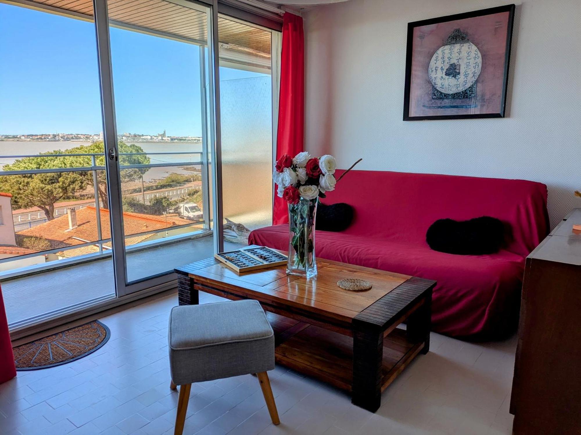 Appartement Vue Mer 180Deg Saint-Georges-de-Didonne Exterior photo
